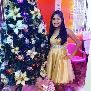 Meet your Posher, Leanne